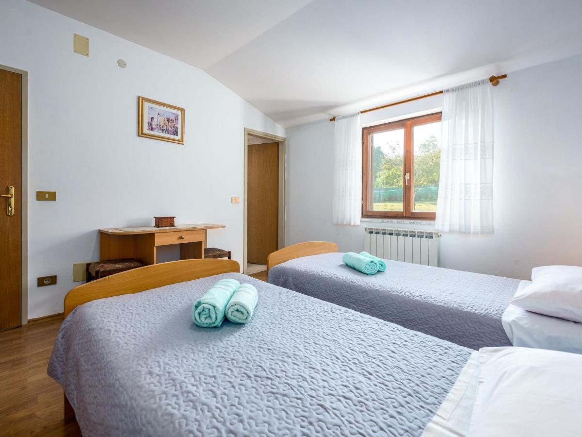 Holiday Home Hacienda - Pzn316 By Interhome Tinjan Eksteriør billede